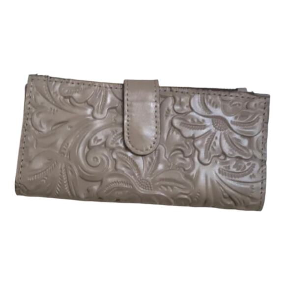 Patricia Nash Nazari Burnished Tooled Bifold Leather Wallet Color Stone‎ NWT - Picture 5 of 8